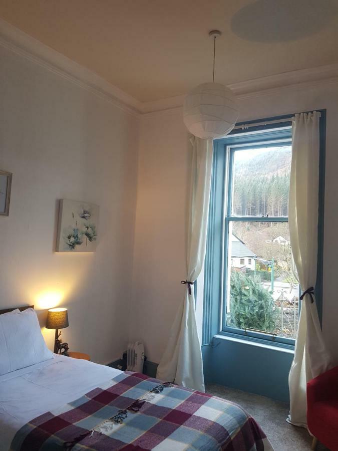 Hotel The Ben Sheann à Strathyre Extérieur photo