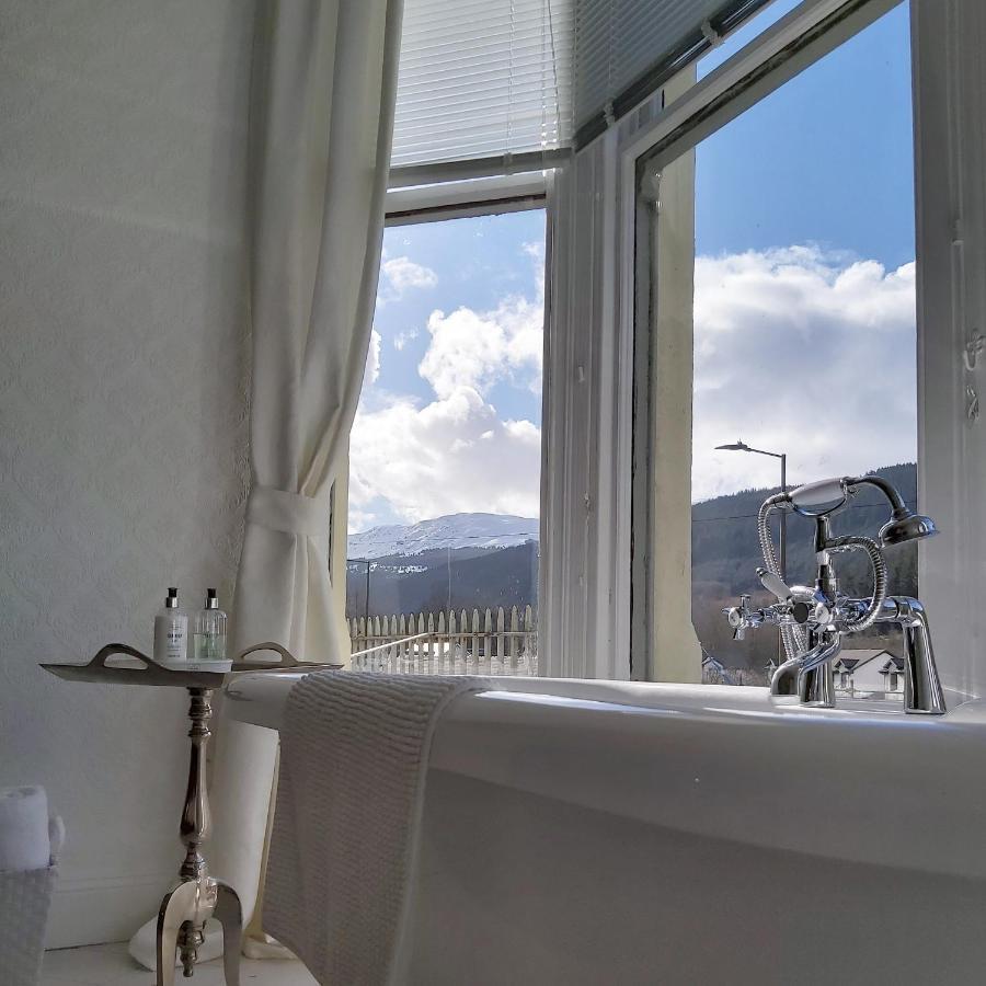 Hotel The Ben Sheann à Strathyre Extérieur photo